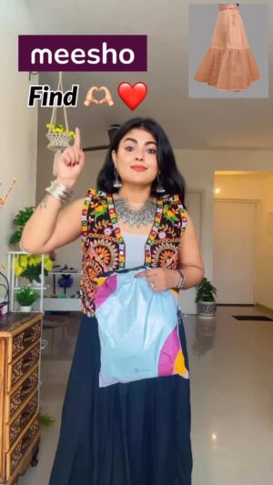 Sonali Singh Instagram - Must Have Product 🫶🏻😱
.
.
.
.
#musthave #musthaveitems #whatiorderedvswhatigot #garbalook😍❤️✨🙈 #meeshofinds #meeshofinds #meeshofashion #meeshoshopping #meeshohaul #meeshoapp #meeshocollection🛍️ #meeshoproducts #festiveetsyfinds #festivewear