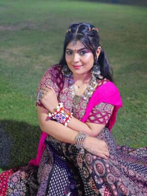 Sonali Singh Instagram - Yesterday Night ✨🛍️
.
.
.
.
.
#garbalovers❤️ #garbanight #garbaphotoshoot♥️😍 #garbadance #garbalove #couplegarba