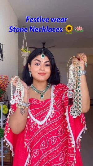 Sonali Singh Instagram - Beautiful Luxurious looking Necklaces ✨🫶🏻
Comment For Links 🔗
.
.
.
.
.
#whatiorderedvswhatigot #jewellery #festivejewellery #weddingjewelery #jewelleries #accesorios #festiveetsyfinds #festiveseason #festivevibes #festivefinds #weddinglook #myntra #myntrabigfashionfestival #myntrashopping
