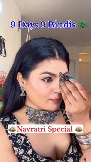 Sonali Singh Instagram - 🪷 Navratri Special 🪷
9 Days 9 Bindi inspo 🌻
.
.
.
.
.
.
#garbabindis #bindistutorial #fashionhack #navratri #navratrivibes #navratrispecial❤️ #newhack #indianoutfit #festivelook #viral #viralvideos #explorepage✨