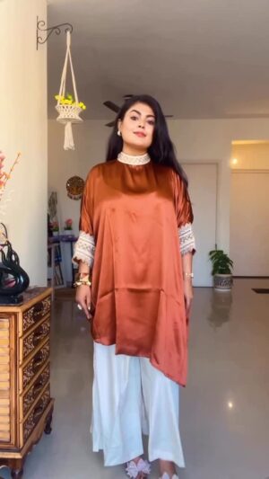 Sonali Singh Instagram - Indo western Outfits Ft. Myntra ✨🛍️
.
.
.
.
#ʀᴇᴀᴅʏᴛᴏᴡᴇᴀʀ #myntra #indowestern #festivewear #indianfashion #festivelook #ethnicwear #whatiorderedvswhatigot #newcollection #beautifuldresses
