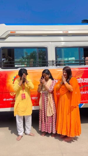 Sonam Kethwas Instagram - Jai shree Ram ❤️ @sonam_kethwas @vikash.san007 @ramotsavyatra
#ramotsavyatra #visan #jaishreeram