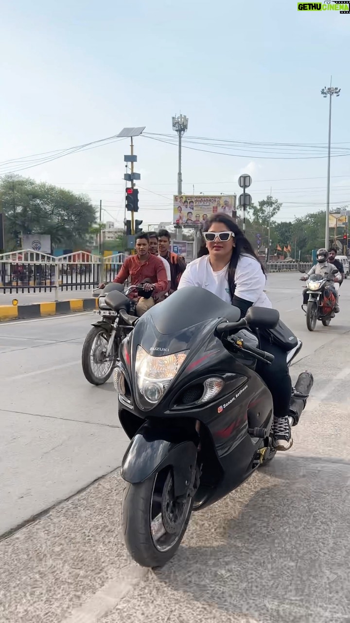 Sonam Kethwas - 12.1K Likes - Hayabusa girl 👧🖤 || public reaction 🏍️🫣|| 

#hayabusa #hayabusa1300 #hayabusa2021 #suzukihayabusa #hayabusaindia #hayabusagirl #hayabusasavage #hayabusaindia #reelsinstagram #reelsvideo #trendingreels #trendingsongs #trend #viral #viralvideo