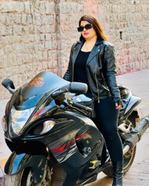 Sonam Kethwas Instagram - Hayabusa girl 🖤🏍️
