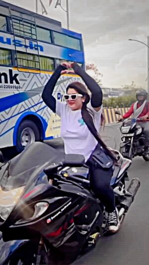 Sonam Kethwas Instagram - Hayabusa girl 🖤👧 || last tak jarur dekhna 🙂||

#hayabusa #hayabusagirl #hayabusa1300 #hayabusa2021 #hayabusalovers #suzukihayabusa #hayabusalovers😍😘 #hayabusagirl👧 #hayabusaindia #bikeride #rider #riderlife #viral #viralreels #viralvideo #reels #reelsinstagram #trendingreels #trending #trendingsongs