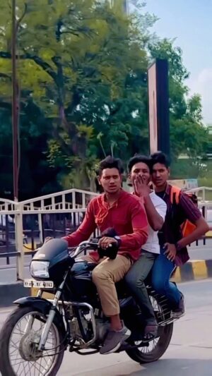 Sonam Kethwas Instagram - Hayabusa lover 🖤🏍️ 

#reelsinstagram #reelsvideo #reelitfeelit #reelsindia #hayabusa #hayabusa1300 #hayabusa_lover #hayabusafans #trendingreels #trendingsongs #trending #viral #bikelove