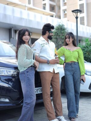 Sonam Kethwas Instagram - some time with friends🫶🏻♥️✨@divyasonii_01

#newpost #indore #friendship #instagram