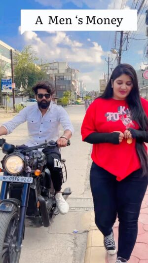 Sonam Kethwas Instagram - Women 🔥❤️ ||Hayabusa girl 👧🏍️||
#trending #réel #hayabusa #hayabusa2 #hayabusa_lover #hayabusa1300 #hayabusa2021 #suzukihayabusa #hayabusagirl #bikelove #bikelovers #rider #bikeride #reelsvideo #reelsindia #reelitfeelit #trendingreels #trendingsongs