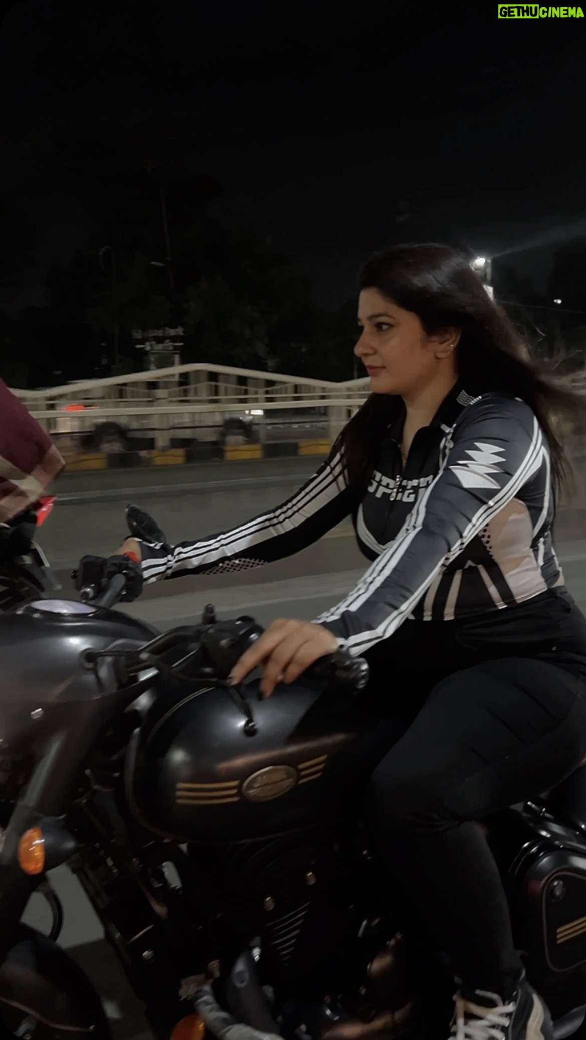 Sonam Kethwas - 2K Likes - 🖤

#trendingreels #reels #reelsinstagram #reelsindia #reelsvideo #viral #bike