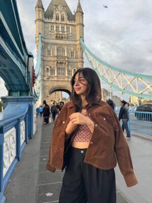 Sonam Pirani Instagram - London and me- a new love storyā„ļø