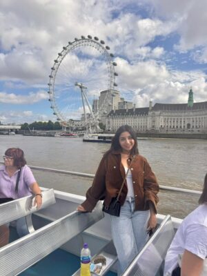 Sonam Pirani Instagram - London and me- a new love storyā„ļø
