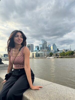 Sonam Pirani Instagram - London and me- a new love storyā„ļø