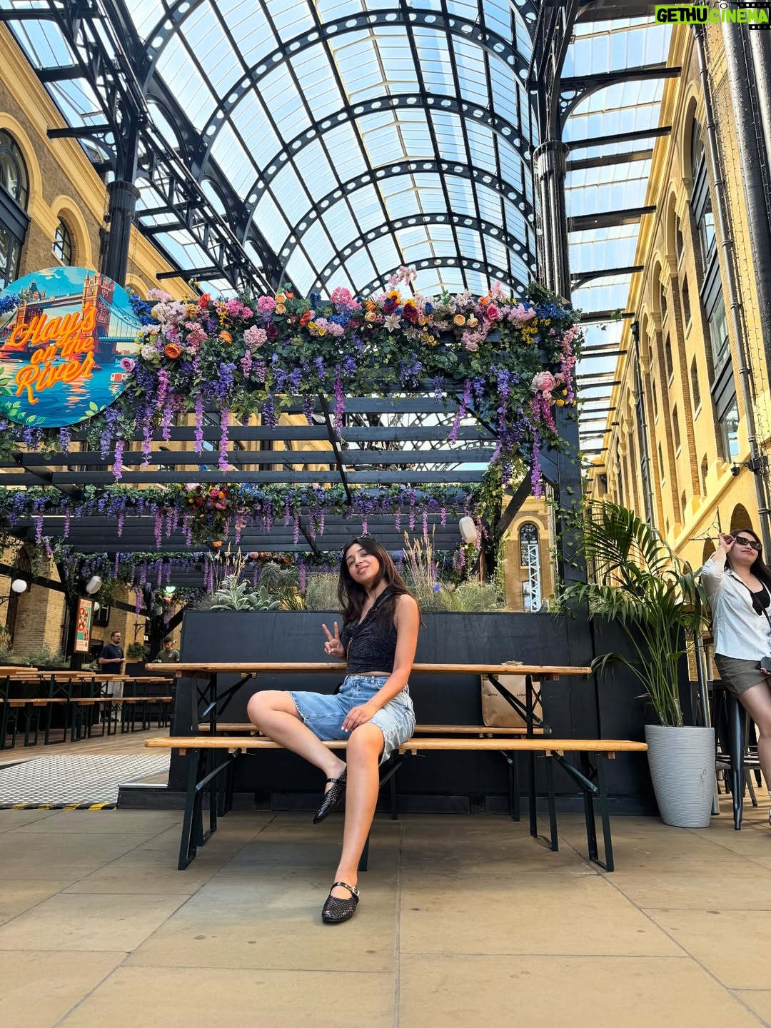 Sonam Pirani - 685 Likes - If I disappear, I’m probably stuck on the wrong tube line again 😂

#london #londonist