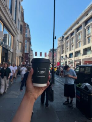 Sonam Pirani Instagram - Day 1 in London: laughter, coffee, good food, and getting lost in Central streets. āØ
#london #centrallondon #harrypotter #uk