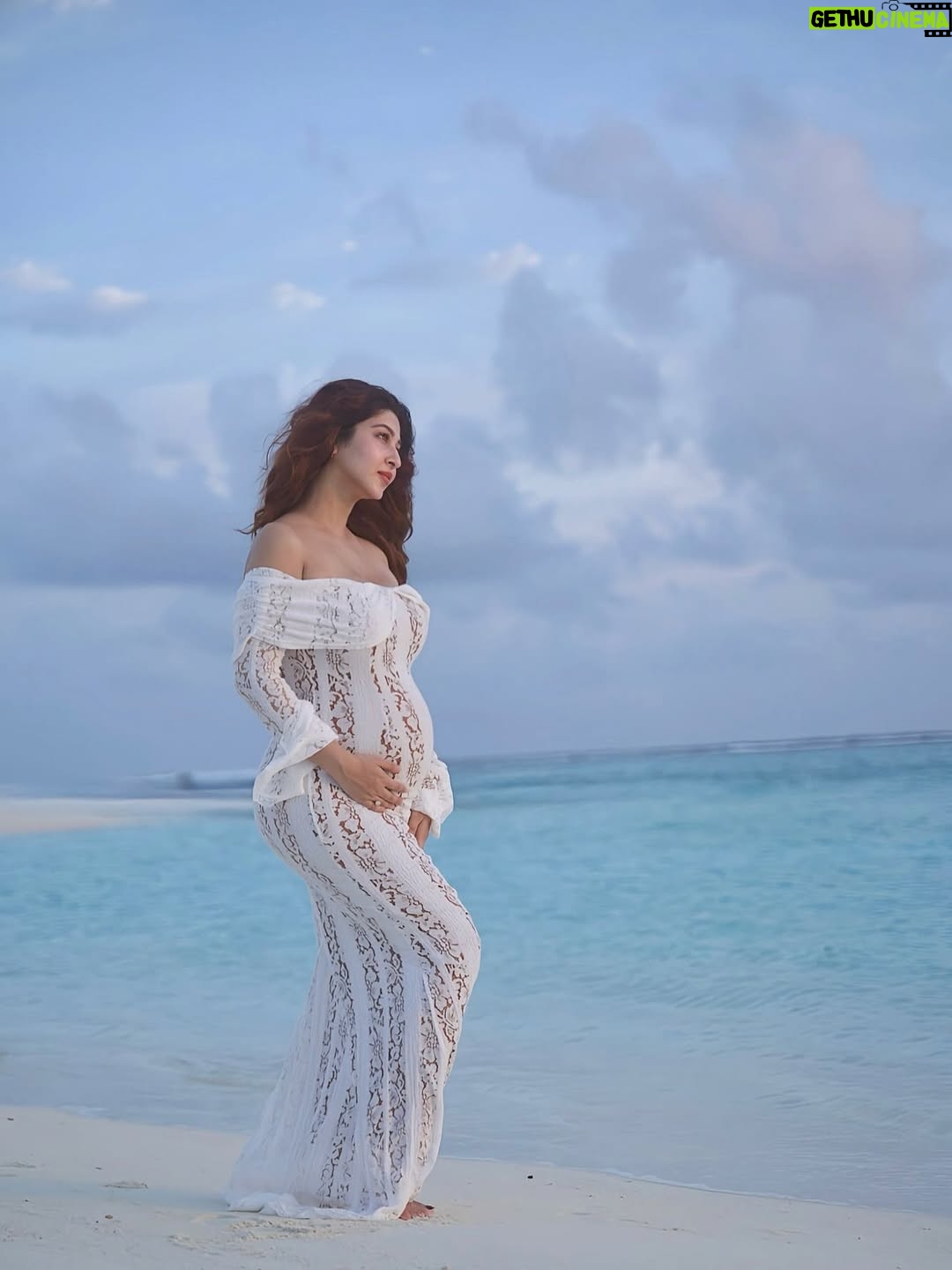 Sonarika Bhadoria - 326.5K Likes - Our greatest adventure yet🫠🪬✨🫀🏡♾️🧿

📸 @zameeth07
