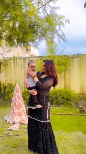 Sonia Thakur Instagram - #reelsinstagram #soniarajput💕 #followforfollowback #videoviral #instagood #foryou #family #love #maa #family #instafit #instagram #instalike