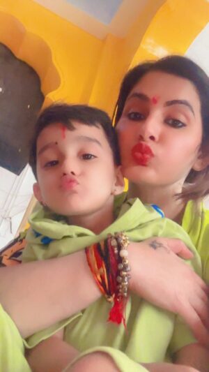 Sonia Thakur Instagram - Memories🥹🧿🧿❤️ #love #soniarajput💕 #videoviral #family #instagood #followforfollowback #followforfollowback #followforfollowback #reelsinstagram #maa #trendingreels