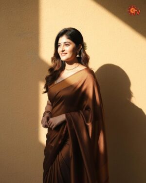 Soniya Suresh Instagram - Sun Dhevathaigal - Part 2 😍

#SunTV #GeminiAI #AITrend #SunDigital