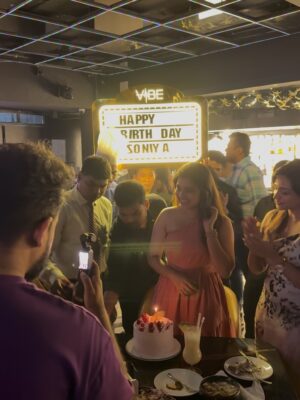 Soniya Suresh Instagram - 25 and loved ❤️
Thanks to each and everyone for the wishes and blessings🥹
FOREVER GRATEFUL ❤️