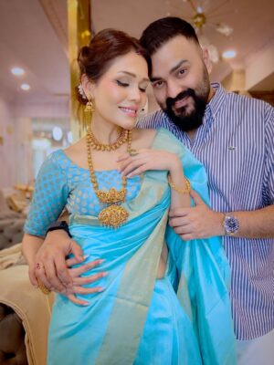 Sonu Kakkar Instagram - Happy Karwachauth ♥️🥰

#karwachauth