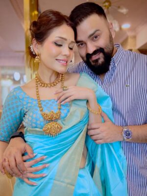 Sonu Kakkar Instagram - Happy Karwachauth ♥️🥰

#karwachauth