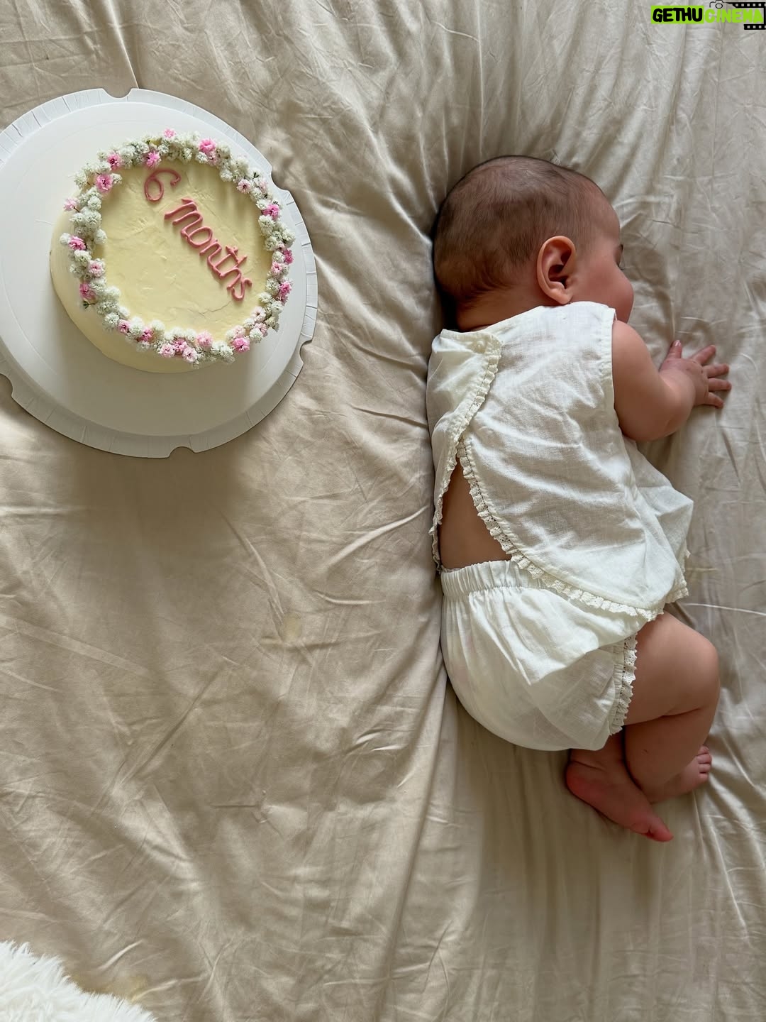 Sophia Grace Brownlee - 72.6K Likes - halfway to 1 my sweet girl 🤍

_

_

_

_

_#baby#babygirl#babies#girl#6monthsold#sixmonthsold#girlmom#babiesofinstagram
