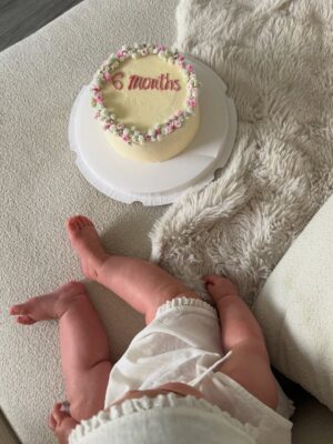 Sophia Grace Brownlee Instagram - halfway to 1 my sweet girl 🤍

_

_

_

_

_#baby#babygirl#babies#girl#6monthsold#sixmonthsold#girlmom#babiesofinstagram