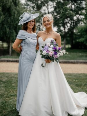 Sophie Lloyd Instagram - Married my best friend, the love of my life, and the one who makes my heart feel at home 💍🖤