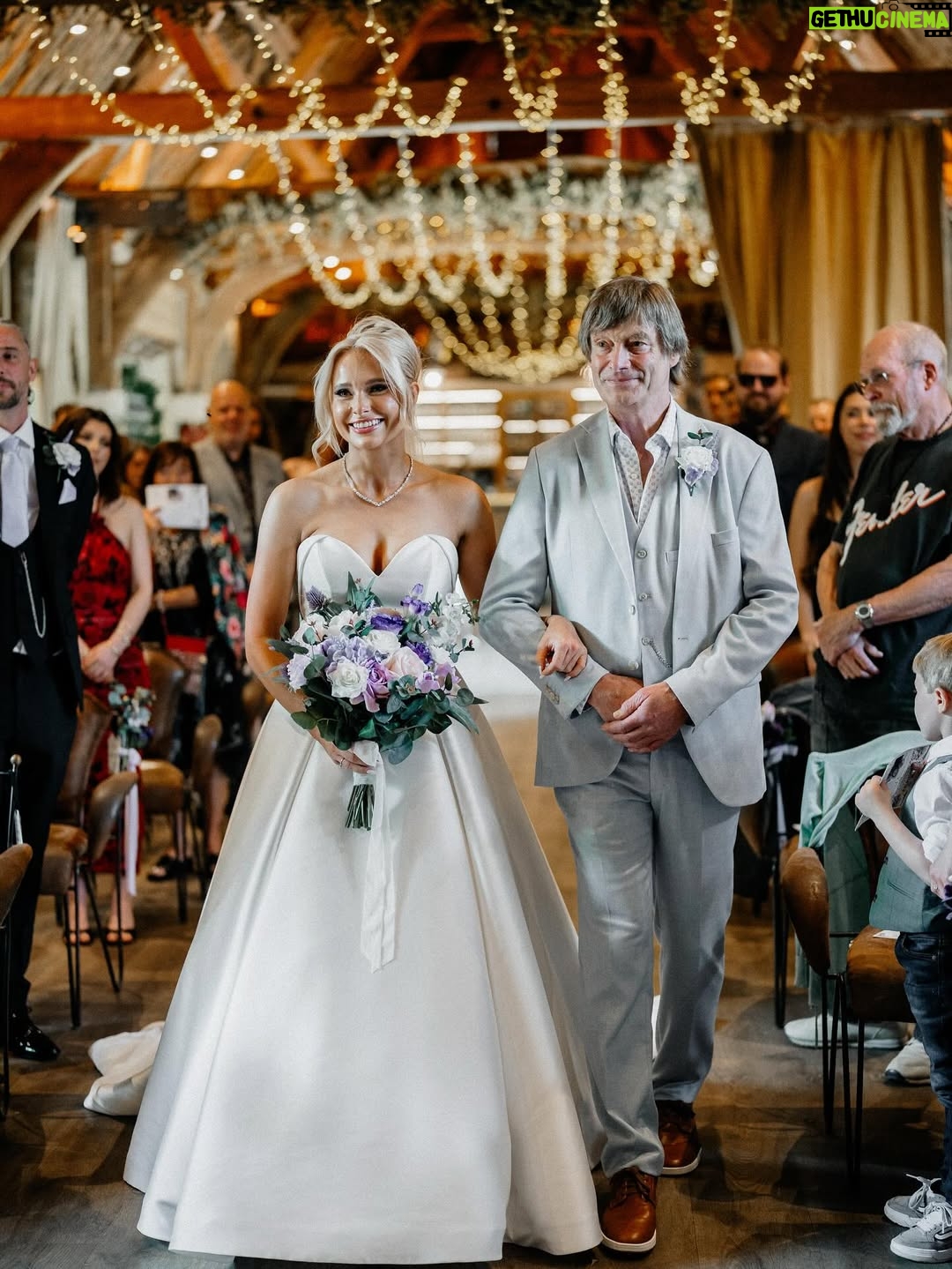 Sophie Lloyd - 47.1K Likes - Married my best friend, the love of my life, and the one who makes my heart feel at home 💍🖤