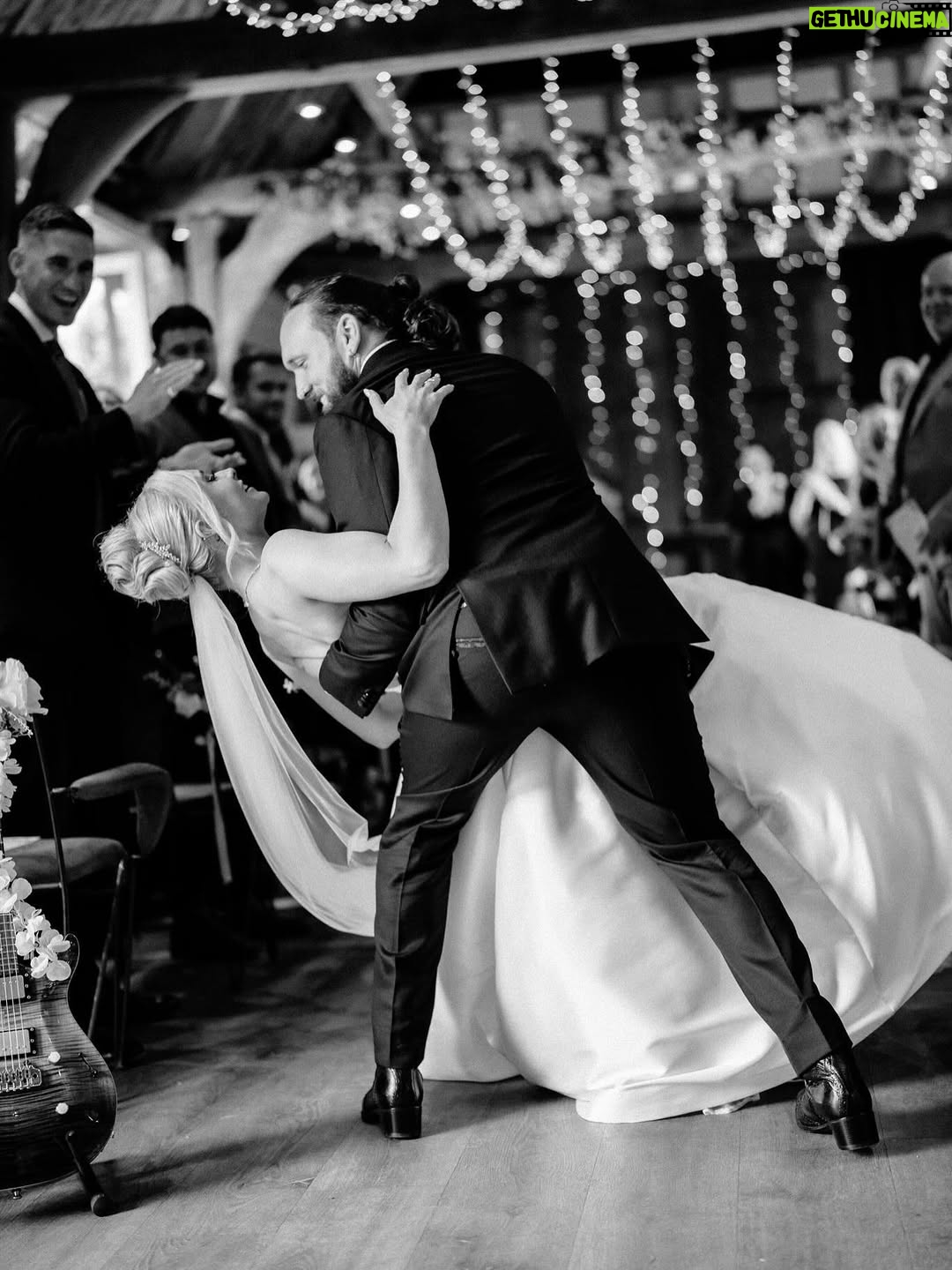 Sophie Lloyd - 47.1K Likes - Married my best friend, the love of my life, and the one who makes my heart feel at home 💍🖤