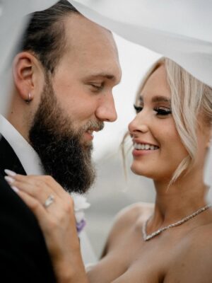 Sophie Lloyd Instagram - Married my best friend, the love of my life, and the one who makes my heart feel at home 💍🖤