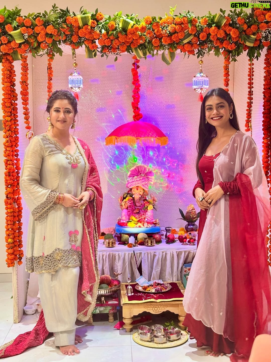 Sreejita De - 83.7K Likes - Our Ganesh Chaturthi was filled with laughter, happy faces and modals! Bolo Ganpati Bappa morya! 🙏🕉️🧿❤️🥰 #ganpatibappamorya Ganpati festival Day 1

Sreejita outfit @aachho 
#ganeshchaturthi #festive #indianwear #festivevibes #indian #german #husbandandwife #sreejitade