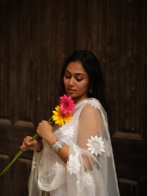 Sreethu Krishnan Instagram - Dancing in the moon’s  glow 🌝✨ 

📸 @gurugraphy._ 

#sreethukrishnan