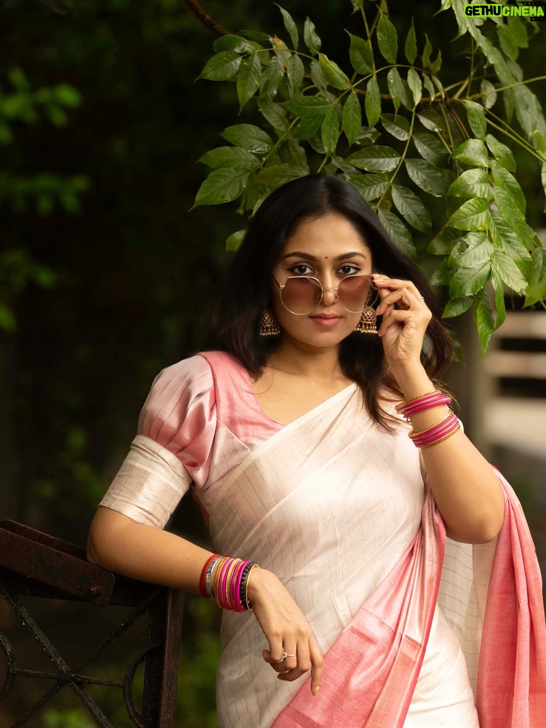 Sreethu Krishnan - 194.9K Likes - Just a classic girl in a classic city💃🌝✨

@zin_preethi  @trinetra_collections 
📸 @viraaj_photography 

#sreethukrishnan #saree #classic #photoshoot