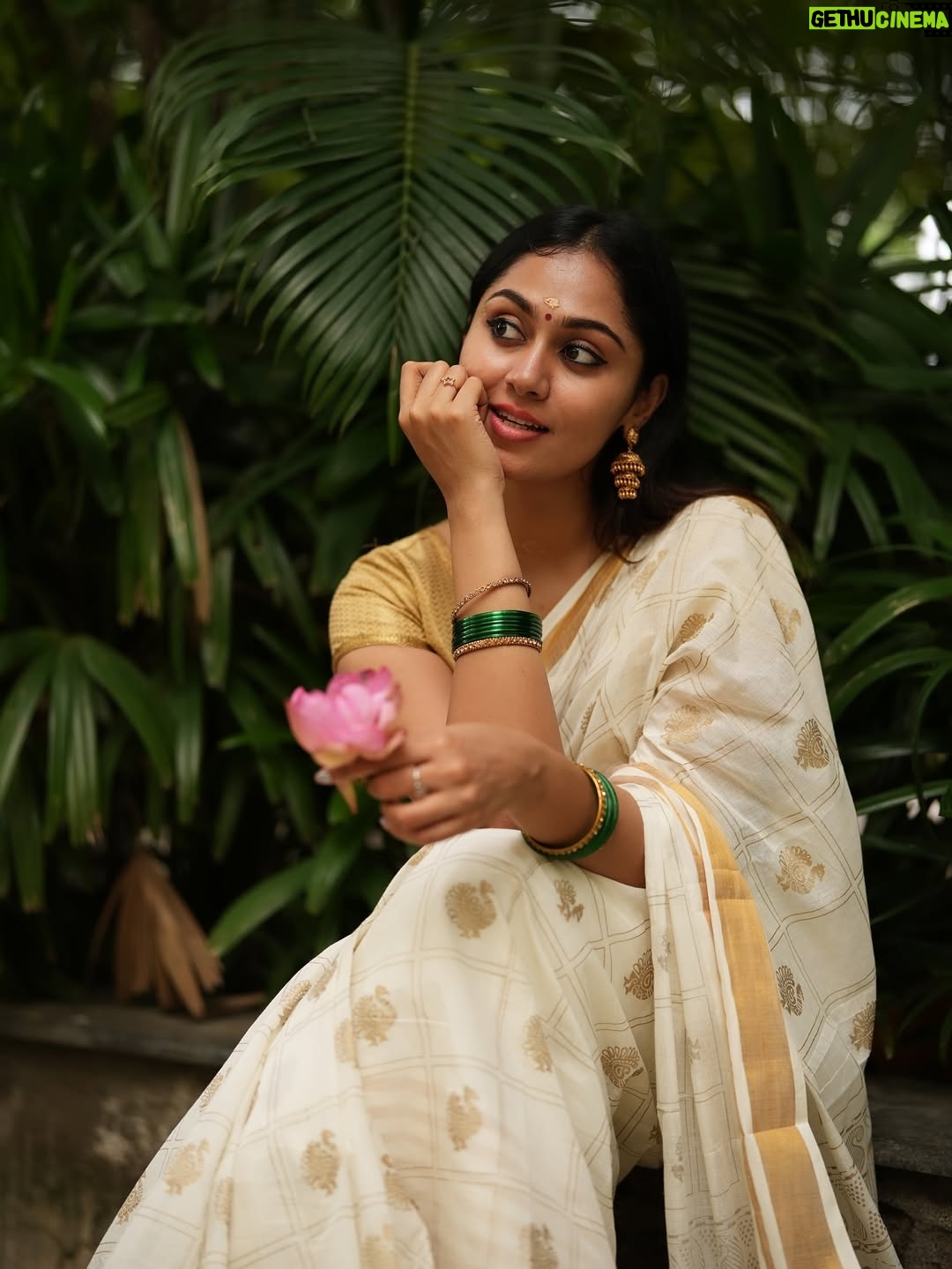 Sreethu Krishnan - 96.2K Likes - ഓണാശംസകൾ 🪷🌝🧿

 📸 @gurugraphy._ 

#onam #2025 #sreethukrishnan