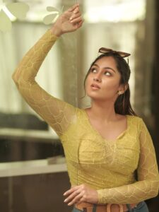 Actress Sreethu Krishnan HD Photos and Wallpapers December 2025