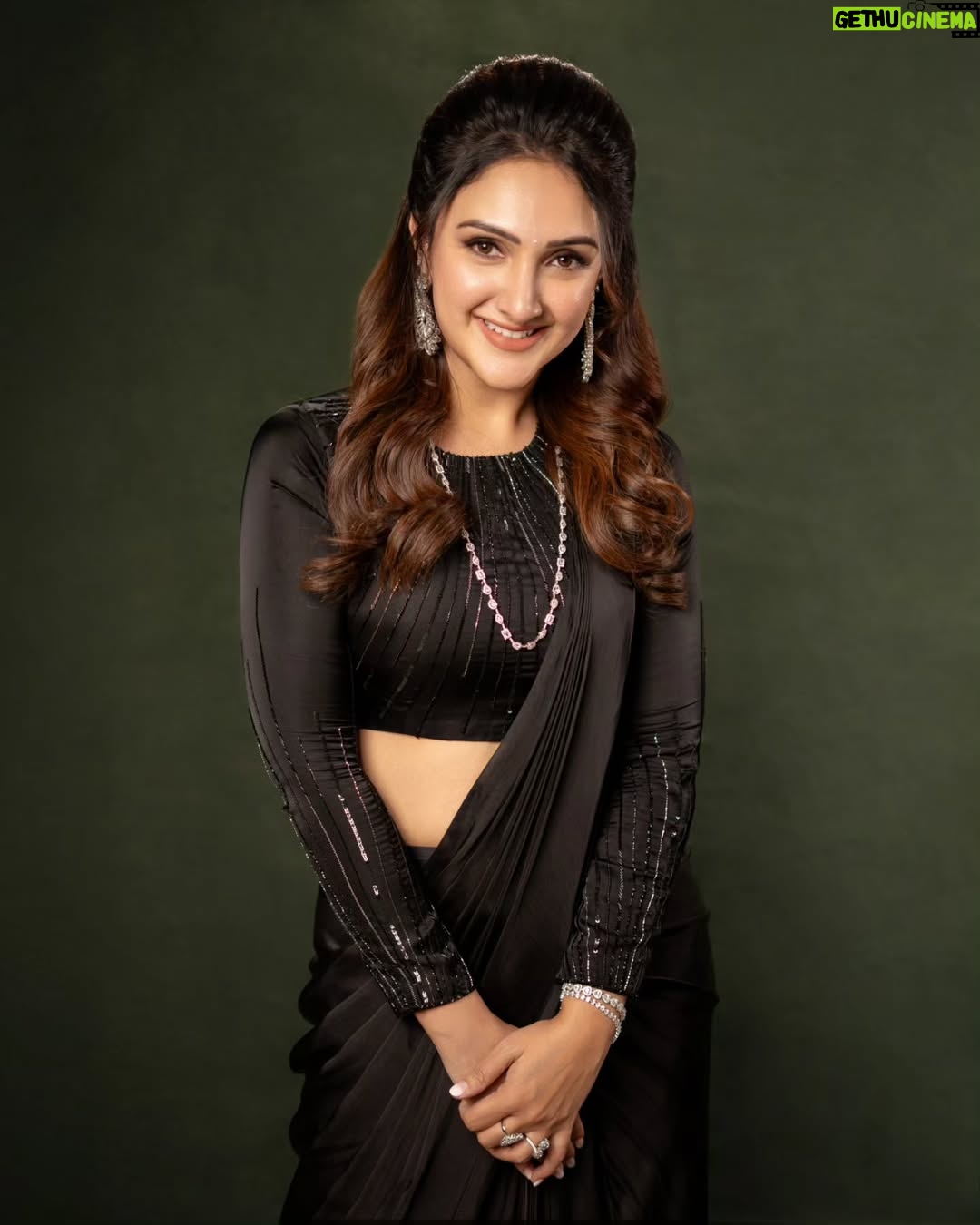 Sridevi Vijaykumar - 77.9K Likes - If you feel a spark, chase it ✨️
.
✨️
.
✨️
.
✨️
.
✨️
Outfit👗  @prashantikumarlabel 
Jewellery💎  @the_jewel_gallery 
Photography📸  @pranil_chintewar

#spark #black #blackmagic #outfit #fashion #instapic #instagram#instagood #instafeed #magic #Photography #love #weekend #photooftheday #photoshoot