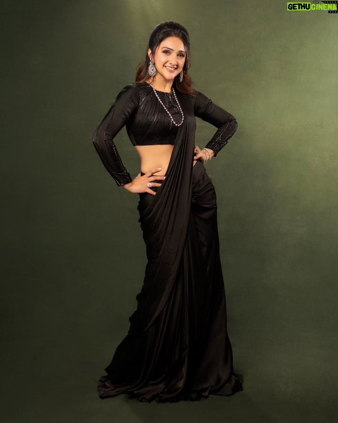 Sridevi Vijaykumar - 77.9K Likes - If you feel a spark, chase it ✨️
.
✨️
.
✨️
.
✨️
.
✨️
Outfit👗  @prashantikumarlabel 
Jewellery💎  @the_jewel_gallery 
Photography📸  @pranil_chintewar

#spark #black #blackmagic #outfit #fashion #instapic #instagram#instagood #instafeed #magic #Photography #love #weekend #photooftheday #photoshoot