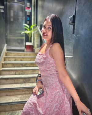 Srijeeta Chakraborty Instagram - Birthday dress❤️