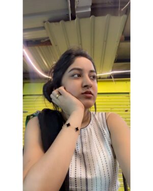 Srijhansi Mungalla Instagram - Just February things 💞
.
.
.
#FebruaryPhotoDump #FebVibes #FebruaryMoments #FebFaves #MonthlyDump #AestheticVibes #PhotoDump2025 #InstaDaily #WinterToSpring #FebruaryFeels #WeekendVibes #TravelDiaries #LifeLately #GoldenHourGlow #SelfieLover #UnfilteredMoments #TrendyVibes #MemoriesMade #LoveTheMoment #SlayTheDay #SunsetLover #glowup #hyderabad #andhrapradesh