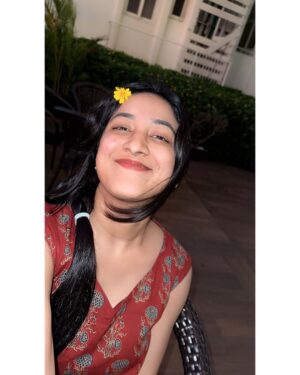 Srijhansi Mungalla Instagram - Wrapped in the magic of chilly winds and golden skies. 🌬️🌅
.
.
.
#WinterVibes #SunsetGlow #ChasingTheSun #WinterSunset #NatureLover #SkyLove #PeacefulMoments #GoldenHourMagic #WinterLove #SimpleJoys #NatureBeauty #WeekendVibes #Wanderlust #SereneScenery #positivevibes #vizag #vishakhapatnam_diaries #me #andhrapradesh