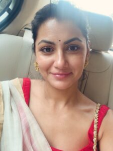 Actress Sriti Jha HD Photos and Wallpapers October 2025