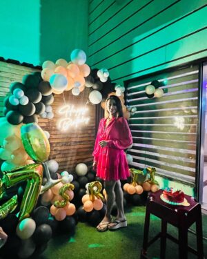 Sriti Shaw Instagram - Well it’s almost more dan a month since my bdae but can’t help it with late post tough 😝😝😝❤️❤️baby ka hai bdae bash …tysm all of you for the lovely bdae surprises❤️❤️💯💯means alot ❤️❤️💯💯😘😘 @ayush.shaw.fc @vikrant_7677 @keep_it_simple_ok @suraj_rathore__official @_p.a.l.a.k_ @raazmalik_official @abhishek_verma_07 @choudhary_rohan
#birthday #sritishaw #surprise #surprisebirthday #trendingpost #trend #post #birthdaygirl #viral #celebrity #celebration #happiness #love #poolparty #club #clubbing #party #fun #craziness
