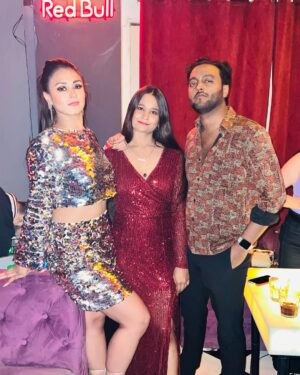 Sriti Shaw Instagram - Well it’s almost more dan a month since my bdae but can’t help it with late post tough 😝😝😝❤️❤️baby ka hai bdae bash …tysm all of you for the lovely bdae surprises❤️❤️💯💯means alot ❤️❤️💯💯😘😘 @ayush.shaw.fc @vikrant_7677 @keep_it_simple_ok @suraj_rathore__official @_p.a.l.a.k_ @raazmalik_official @abhishek_verma_07 @choudhary_rohan
#birthday #sritishaw #surprise #surprisebirthday #trendingpost #trend #post #birthdaygirl #viral #celebrity #celebration #happiness #love #poolparty #club #clubbing #party #fun #craziness
