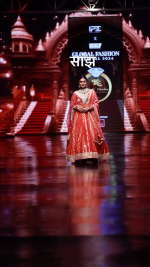 Sriti Shaw Instagram - Bridal collection 2024
By @khushi_chauhan_designer_studio
Showstopper @sritishaw_official
Jewellery by @eva18jewellery
Photography @nkfotostudios
#saanj #khushichauhandesignerstudio #gicw #fdci #delhi #fashion