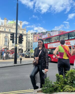 Sriti Shaw Instagram - 🖤🖤done done London ✈️🖤🖤
#travel #london #london🇬🇧 #uk #travelgram #trending