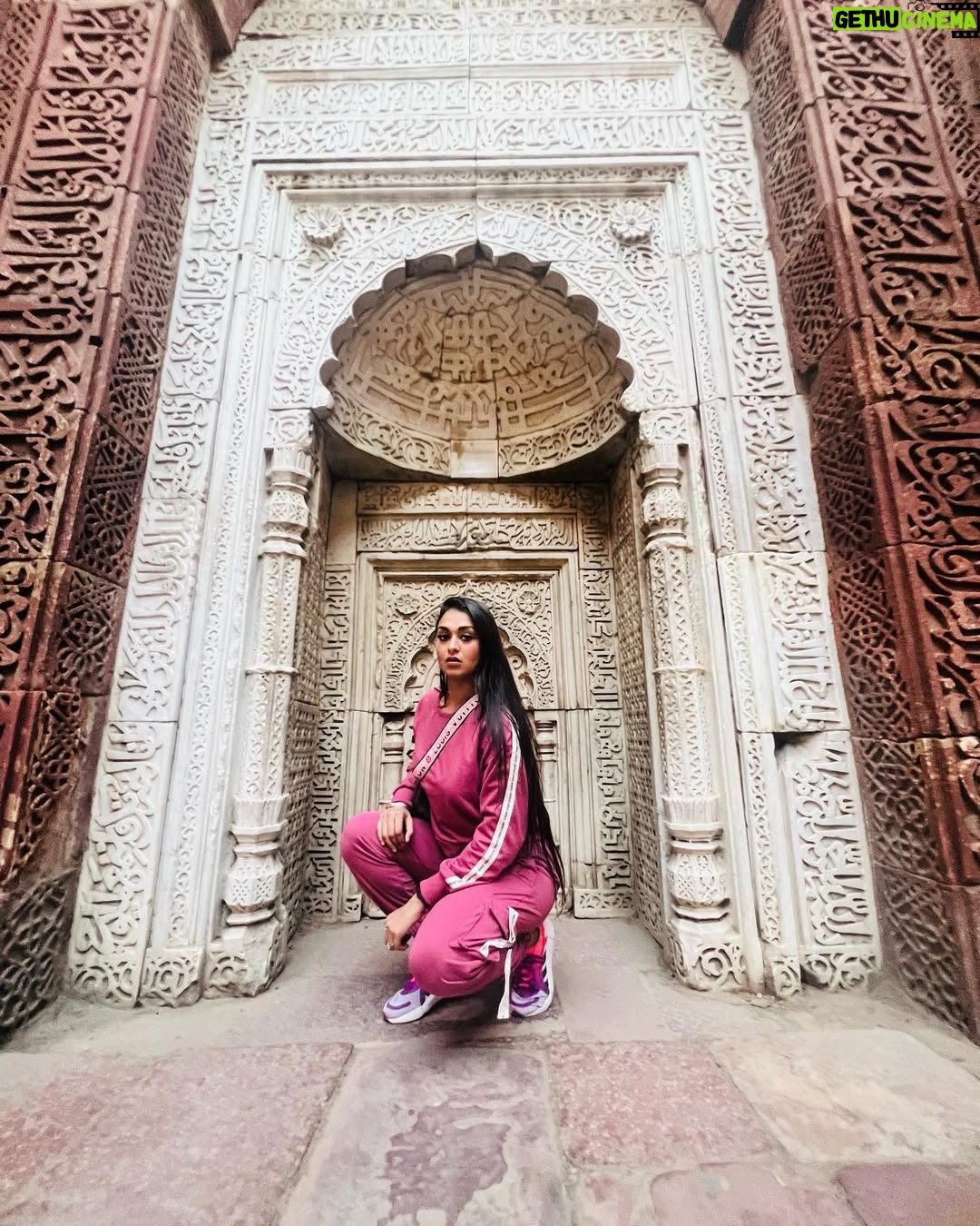 Sriti Shaw - 147 Likes - Well family vaccation spent well .. u vil be all missed ❤️❤️❤️ @ayush.shaw.fc @manjushaw904 @manju.shaw.714 @manisha_abhishek_gupta 

#family #travel #travelblogger #delhi #traveldiaries #travelling #travelgram #travelphotography #famjam #celebrity #celebrities #celebritilife #qutabminar #sritishaw #bollywood