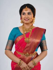 Actress Srushti Dange HD Photos and Wallpapers September 2025