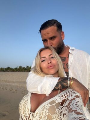 Stéphanie Clerbois Instagram - Cap vert with love 🤍🥹