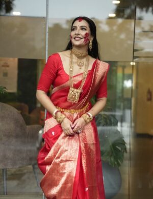 Subhashree Ganguly Instagram - 🌺🪔